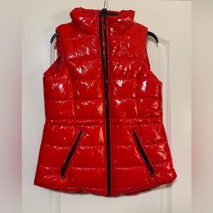 NWOT Ladies MICHAEL Michael Kors Red Shinny Vest